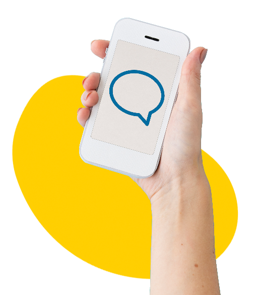 Dłoń trzymająca smartfon, na ekranie którego widoczna jest ikonka wiadomości w formie chmurki dialogowej. Dłoń trzymająca smartfon, na ekranie którego widoczna jest ikonka wiadomości w formie chmurki dialogowej.