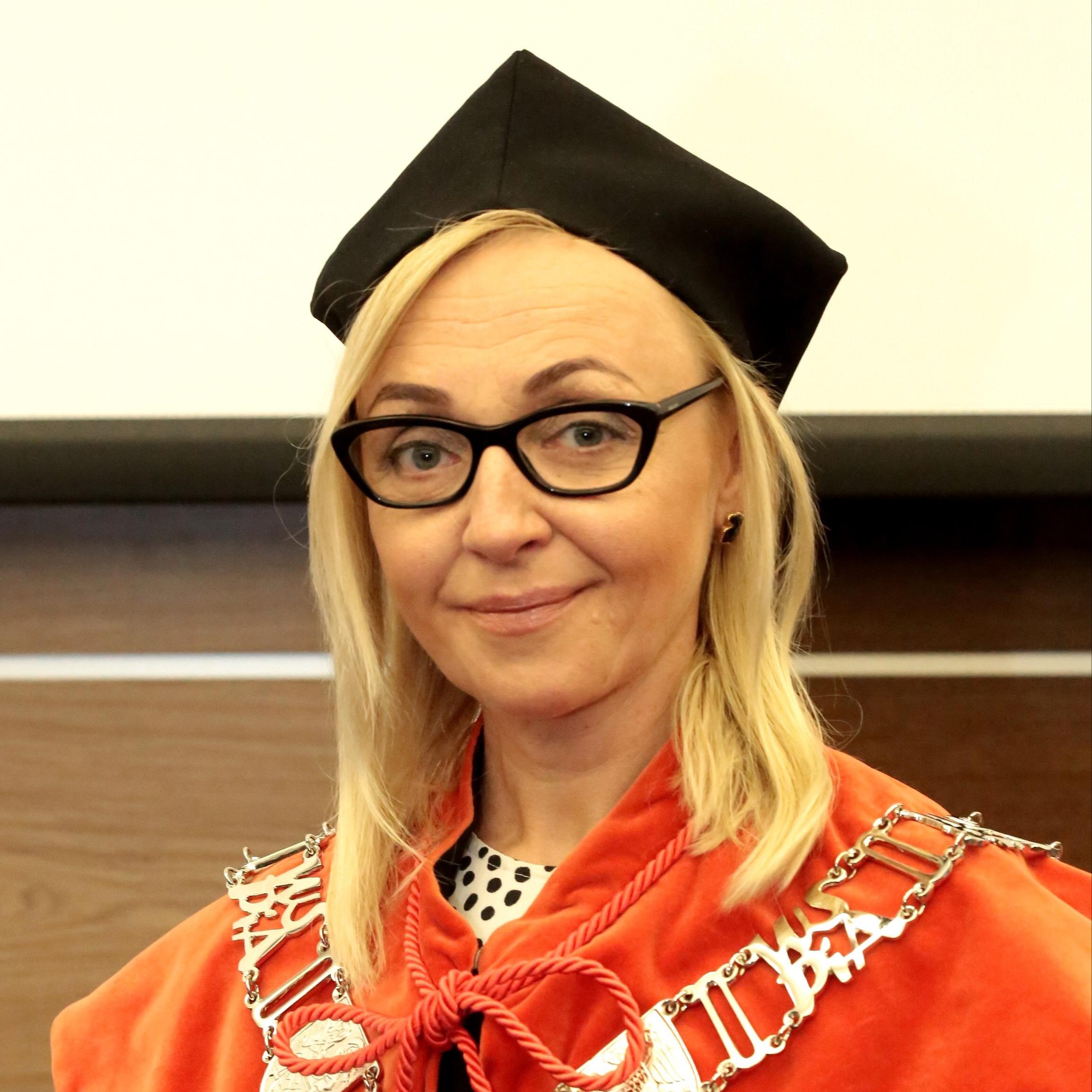 Prodziekan WNM dr n. med. Joanna Łupicka Prodziekan WNM dr n. med. Joanna Łupicka